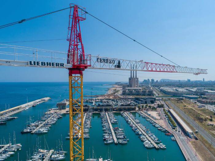 Alquiler gruas torre Barcelona
